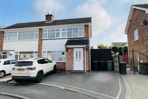 14 Cheviot Close, Nuneaton, CV10 8PS