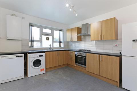 4 bedroom flat to rent, Paulet Road, London, SE5 9HP