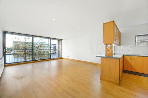 2 bedroom apartment to rent, 152, City Harbour, Selsdon Way, Canary Wharf, E14