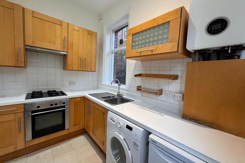 2 bedroom character property to rent, Stanhope Gardens, London