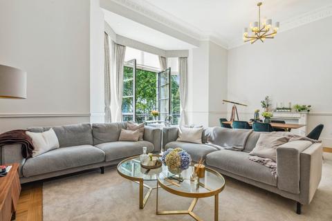 2 bedroom apartment to rent, Ennismore Gardens, Knightsbridge SW7