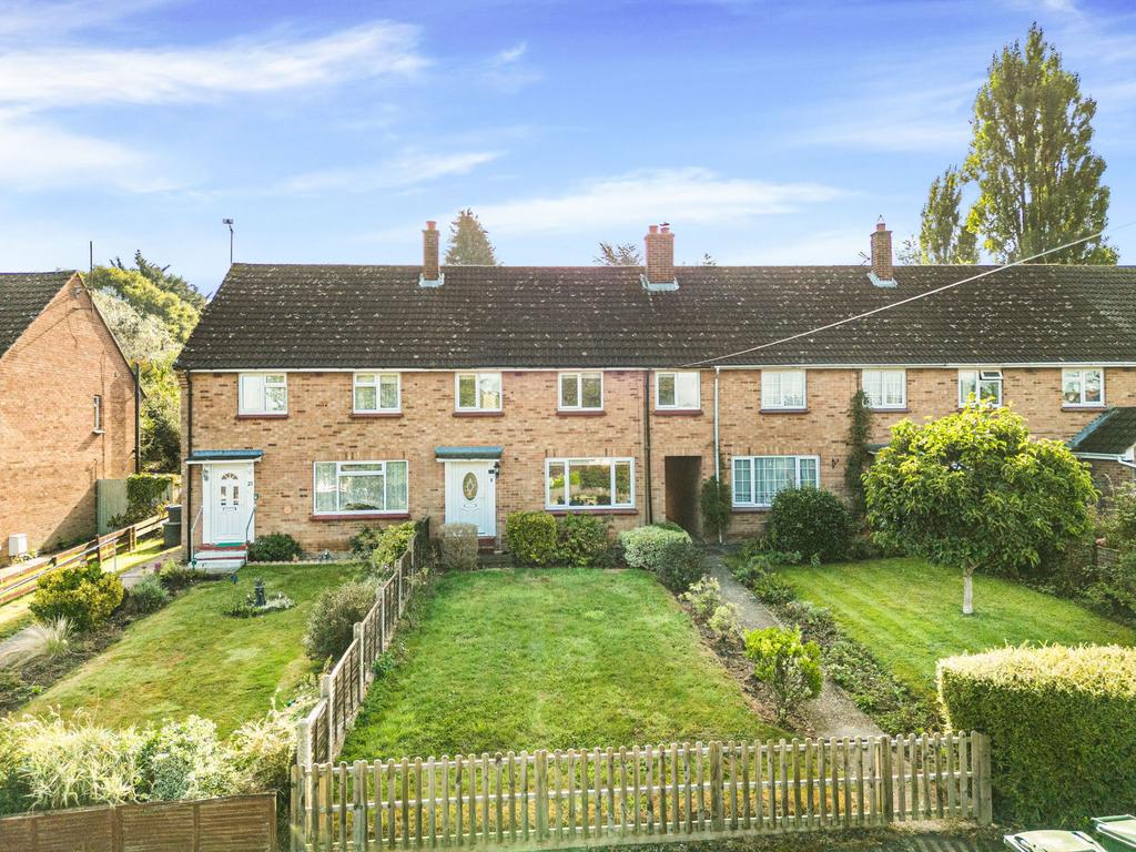 New Park, Halstead CO9 3 bed terraced house for sale £300,000