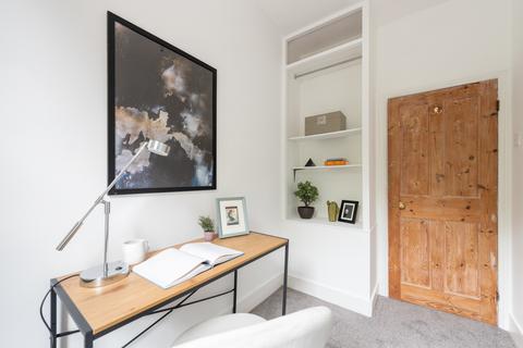 68 Fernbrook Road, London, SE13 5NF