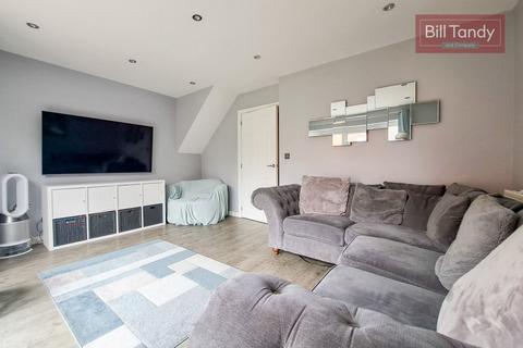 53 Tye Road, Fradley, Lichfield, WS13 8GW