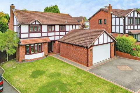 4 bedroom detached house for sale, Belvoir, Dosthill, Tamworth