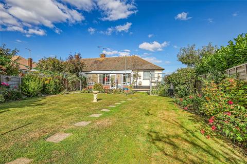 3 bedroom bungalow for sale, Roedean Gardens, Popular Wick Estate, Southend On Sea, SS2