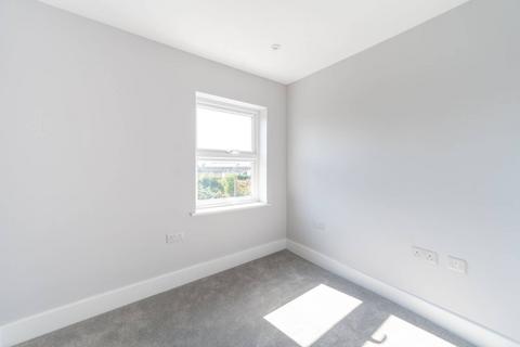 55 Waldo Road, London, NW10 6AU