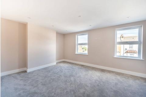 55 Waldo Road, London, NW10 6AU