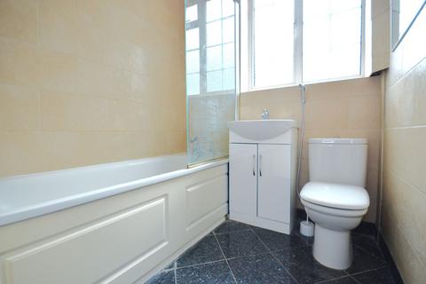 1 bedroom flat to rent, Kenton Court, Kensington High Street, London