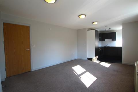 1 bedroom flat to rent, Avenue Road, Brentwood