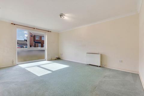 2 bedroom flat for sale, Hogarth Court, Springfield