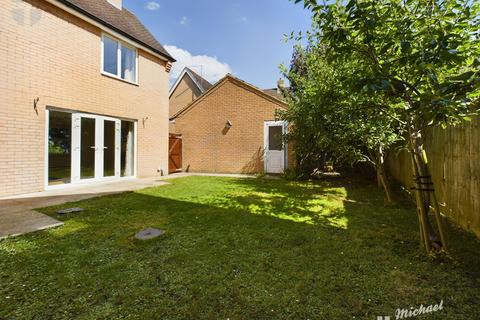 4 bedroom detached house to rent, Oxpen, AYLESBURY, HP18 0FN