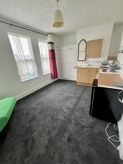 Studio to rent, Station Road, Kings Norton B30