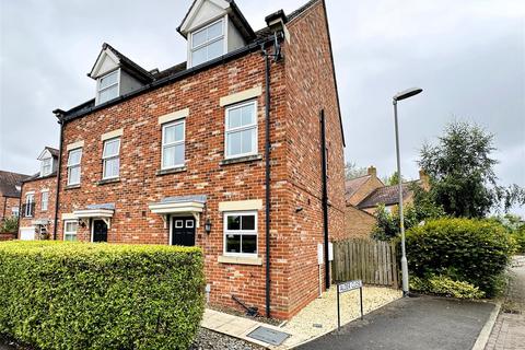 3 bedroom semi-detached house for sale, Oak Way, Selby