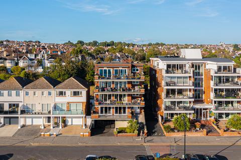 3 bedroom apartment for sale, Westcliff-on-sea SS0