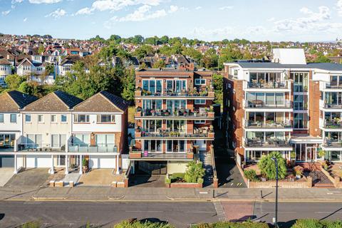 3 bedroom apartment for sale, Westcliff-on-sea SS0