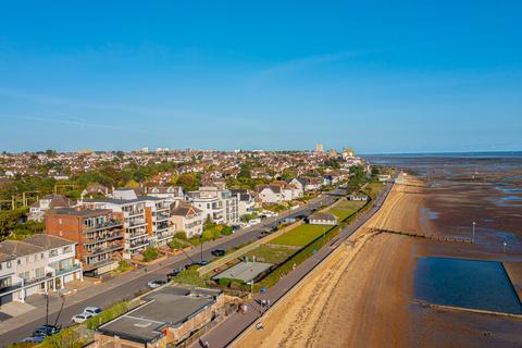 3 bedroom apartment for sale, Chalkwell SS0