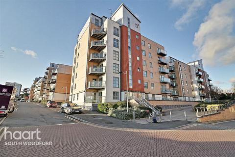 2 bedroom flat for sale, Queen Mary Avenue, South Woodford