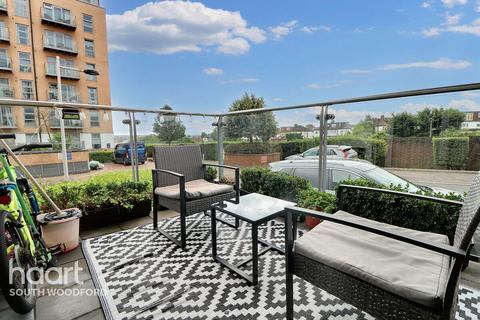 undefined, Queen Mary Avenue, South Woodford