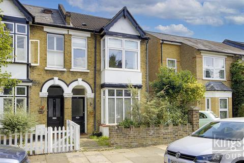 1 bedroom maisonette for sale, Birkbeck Road, Enfield