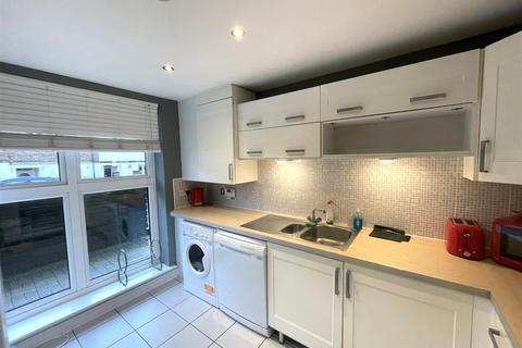 4 bedroom house to rent, New England Street, Brighton