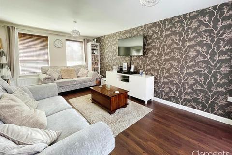 3 bedroom house for sale, Burgundy Drive, Hemel Hempstead HP2