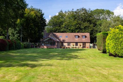 4 bedroom detached house for sale, Sutton Mandeville, Salisbury