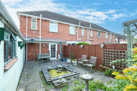 9 Whiterow Park, Trowbridge, BA14 0EG
