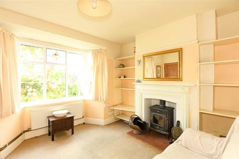 9 Whiterow Park, Trowbridge, BA14 0EG