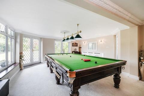 108 The Ridgeway, London, E4 6PU