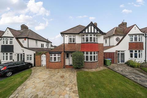 4 bedroom detached house for sale, Castleford Avenue, London SE9