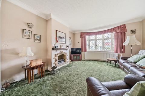 4 bedroom detached house for sale, Castleford Avenue, London SE9