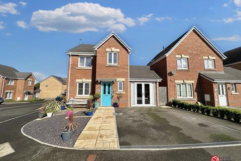 3 bedroom detached house for sale, Llanharan, Pontyclun CF72