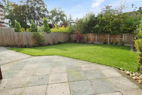 167 Bradwall Road, Sandbach, CW11 1GP