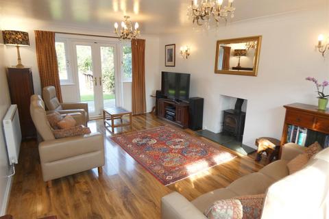 167 Bradwall Road, Sandbach, CW11 1GP