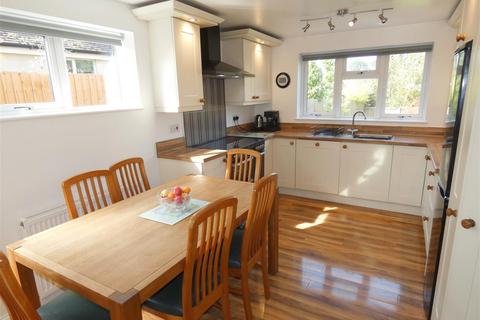 167 Bradwall Road, Sandbach, CW11 1GP
