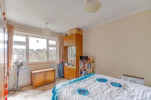92 Colesbourne Road, Solihull, B92 8LF