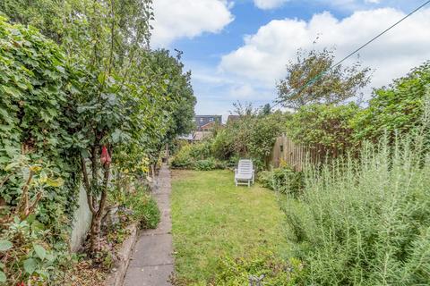 92 Colesbourne Road, Solihull, B92 8LF