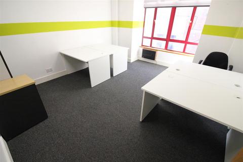 Office to rent, Uxbridge Road, Hayes