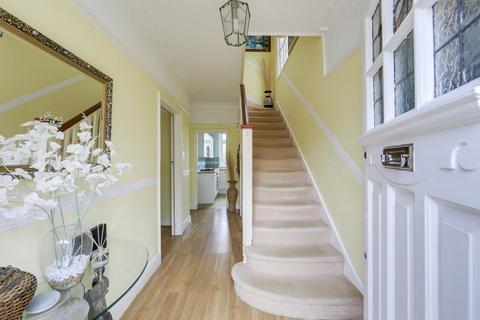 173 Bellingham Road, London, SE6 1EQ