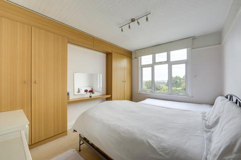173 Bellingham Road, London, SE6 1EQ
