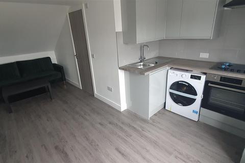 1 bedroom flat to rent, Whitchurch Road, Cardiff