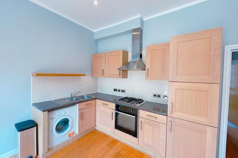 2 bedroom flat to rent, Madeley Road, London W5