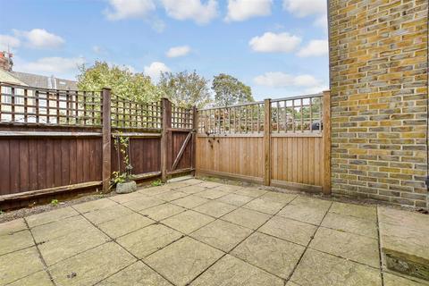 2 bedroom terraced house for sale, East Street, Hythe, Kent