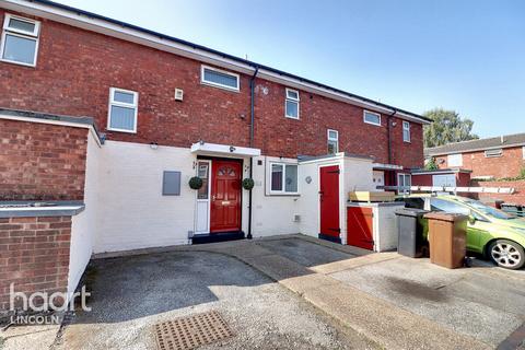 3 bedroom terraced house for sale, Snowberry Gardens, Lincoln