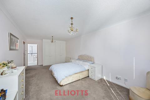 3 bedroom apartment for sale, Bath Court, Kings Esplanade, Hove