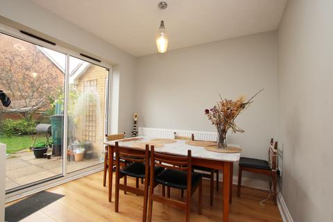 3 bedroom detached house for sale, Thurston Drive, Kettering NN15