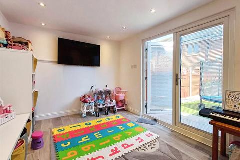 20 Burton Road, Gravesend, DA12 5BT