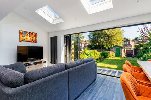 4 Aldermere Crescent, Urmston, Manchester, M41 8UF