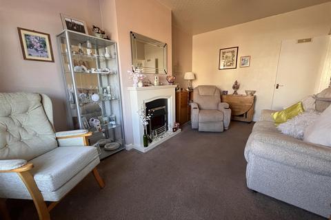 2 bedroom semi-detached bungalow for sale, Marlborough Crescent, Burton-On-Trent DE15